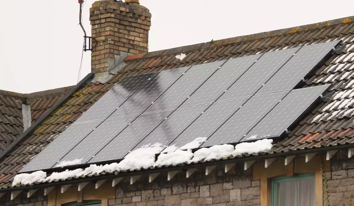 Do Solar Panels Work In Winter?